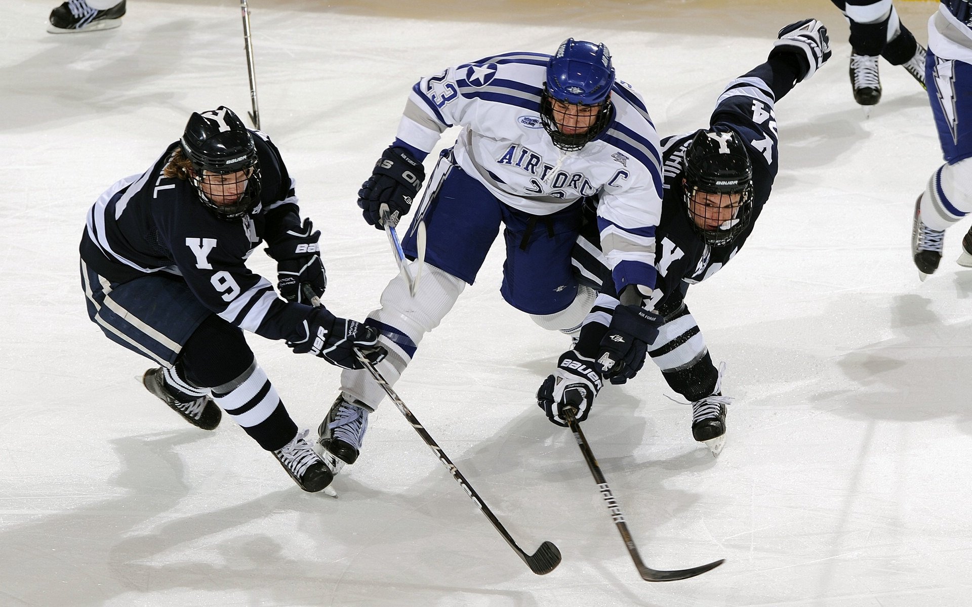 中国三人女篮不断调整战术 追求最佳效果，中国三人女篮水平